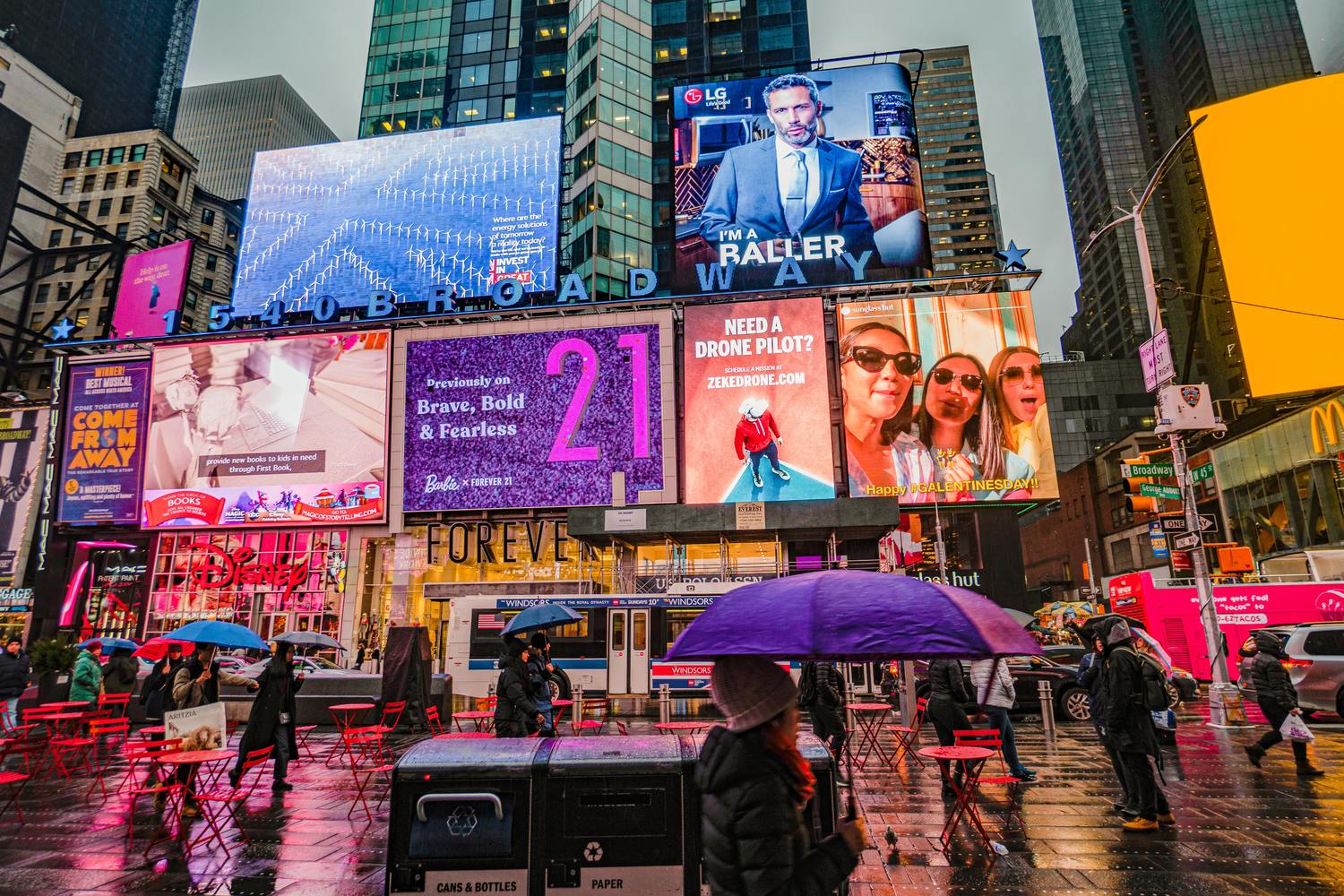 Leuchtende Werbetafel am Times Square