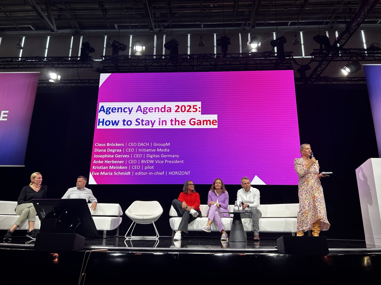 2024 09 20 DMEXCO20243733 pilot Geschäftsführer Kristian Meinken auf der Bühne der DMEXCO 2024