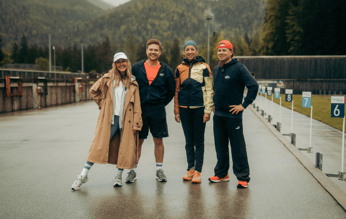 Biathletin Franziska Preuß gmeinsam mit Brotsommelier Axel Schmidt, Food-Moderatorin Sabrina Nickel und Grill-Experte Jannik Vinke