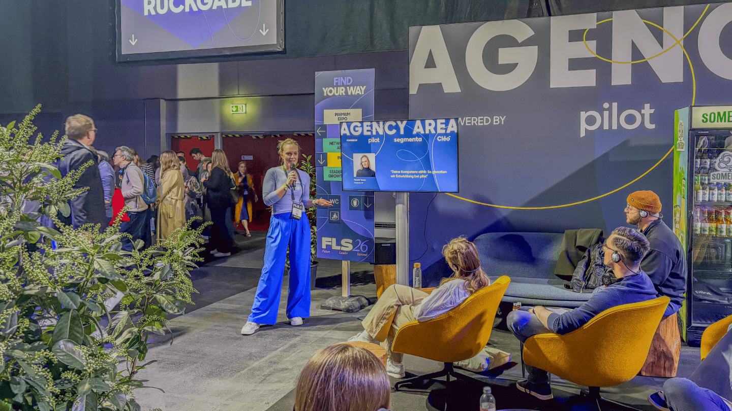 Talk auf in der Agewncy Area vom Messestand Future Leader Summit 2026